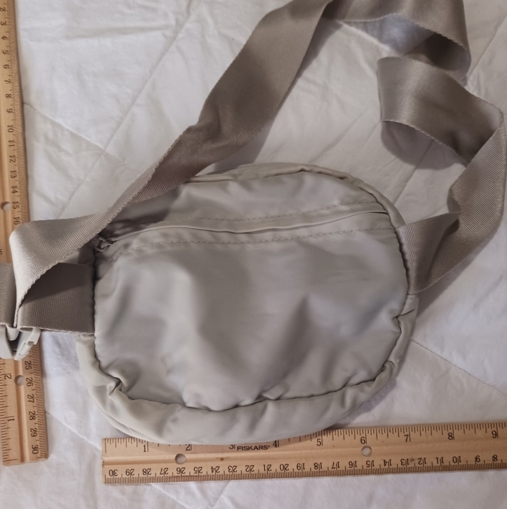 Giaim Waist Bag - Picture 4 of 7